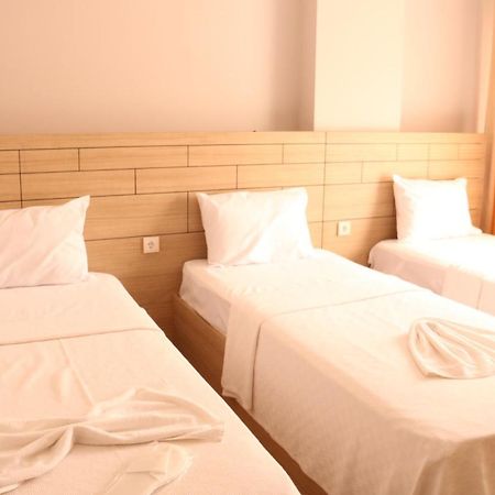 Agva Rex Otel Esterno foto